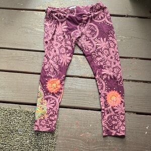Women's Patterned Leggings - Purple Floral